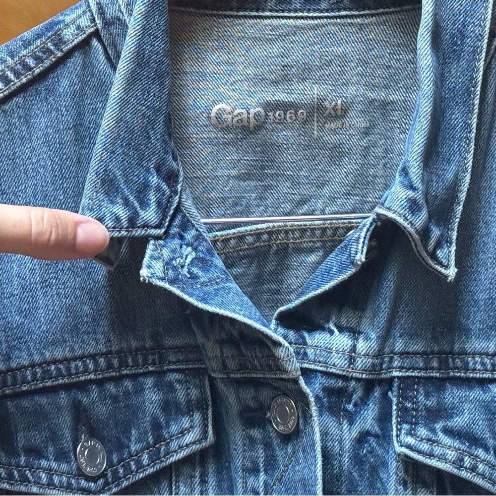 Gap Classic Denim Jacket - image 4